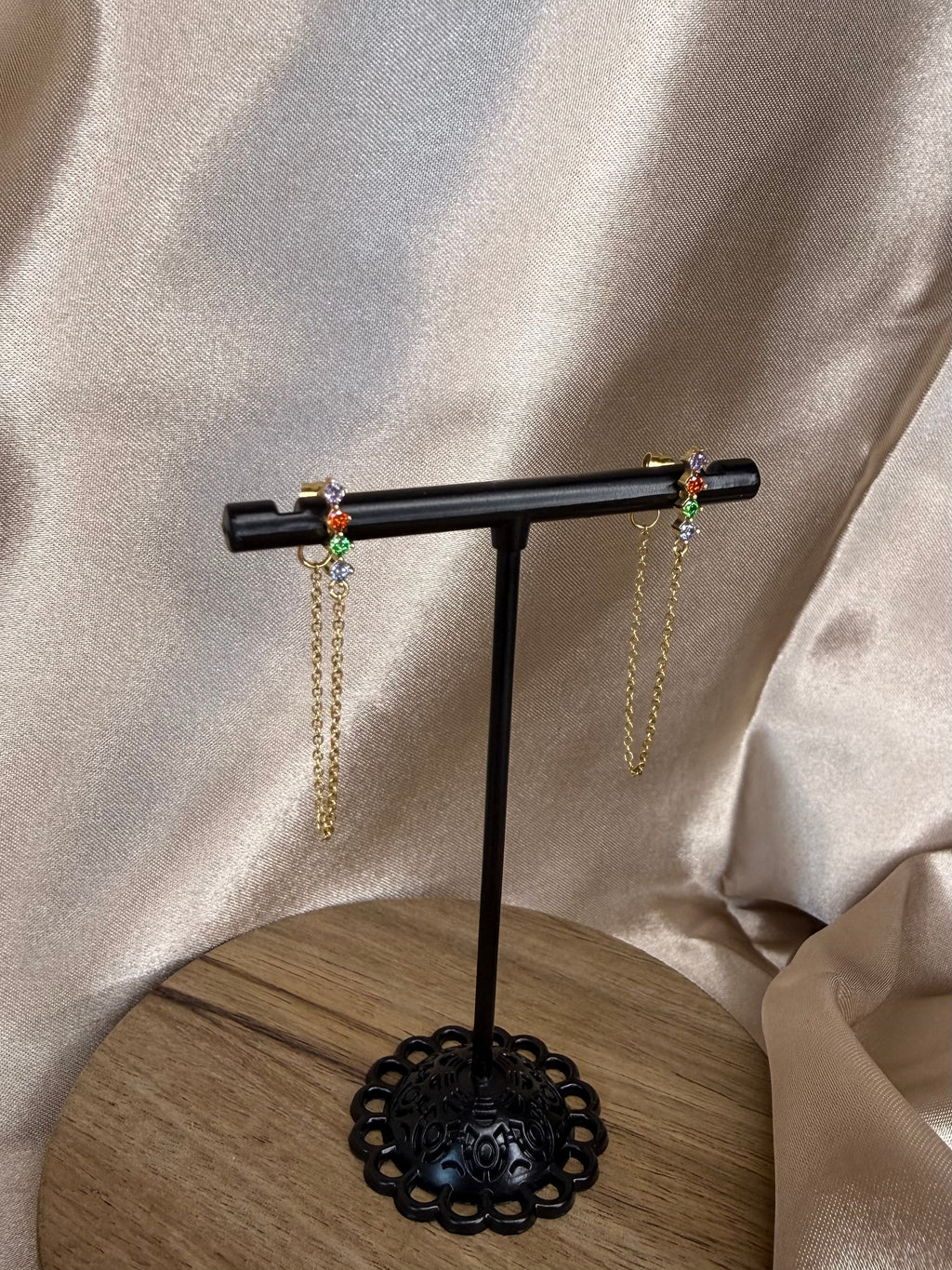 Boucles d’oreilles en acier doré avec oxydes de zirconium