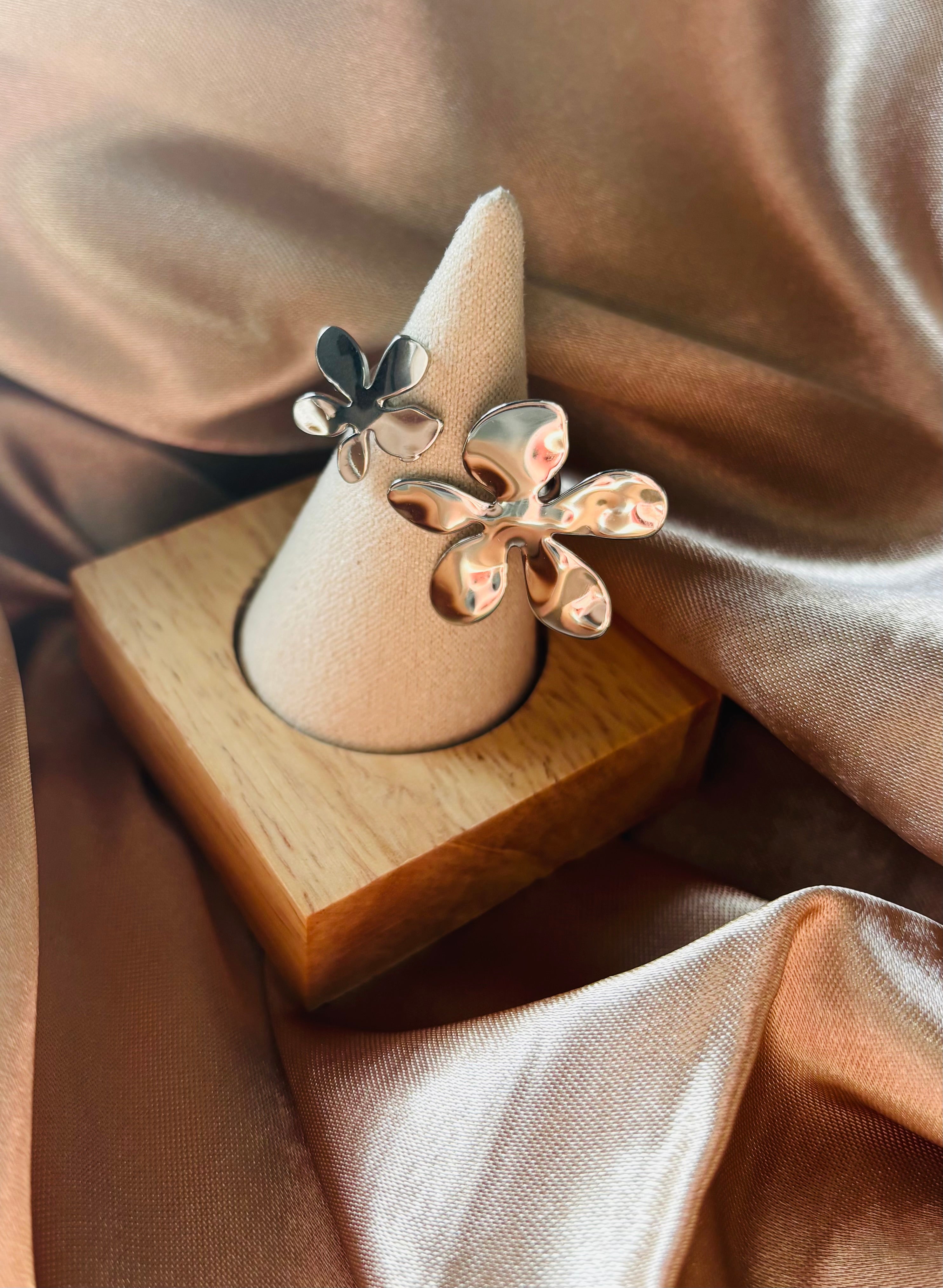 Bague Argentée Fleurs en Acier Inoxydable