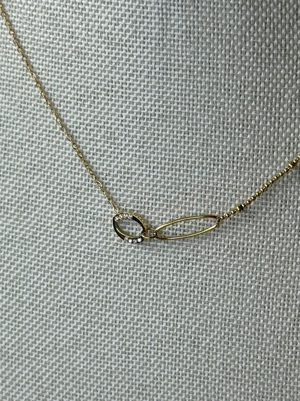 Collier Doré en Acier Inoxydable à Double Chaîne Fine et Pendentifs Ovales