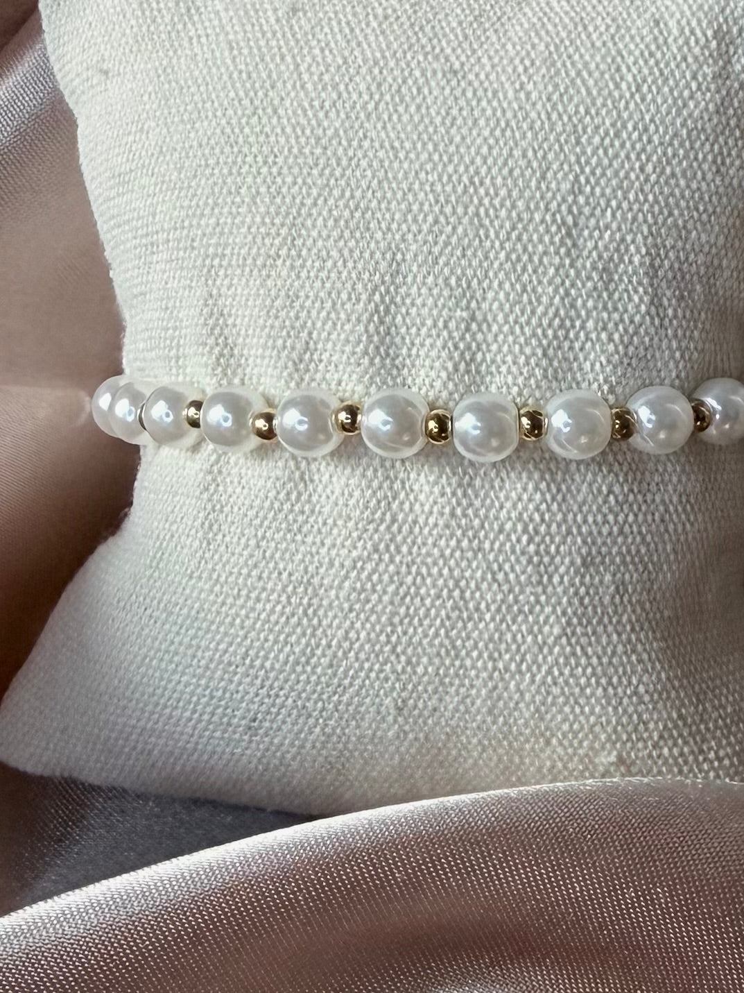 Bracelet acier inoxydable doré et perles