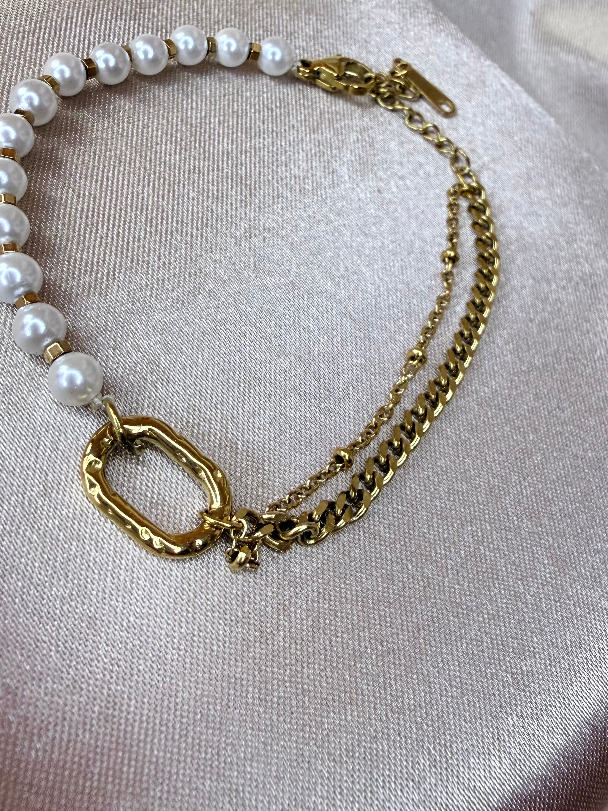 Bracelet double chaîne doré et perles nacrées – acier inoxydable