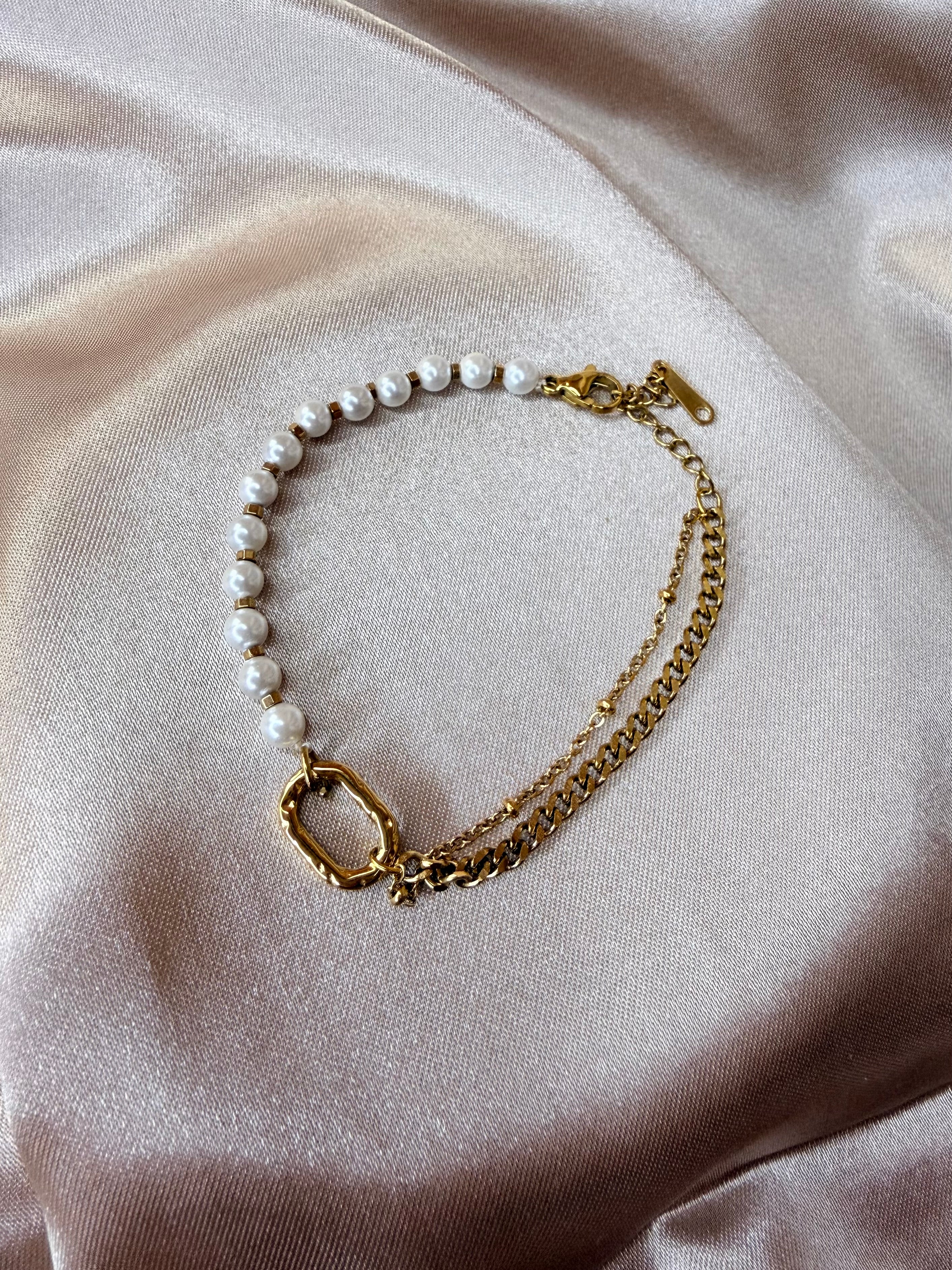 Bracelet double chaîne doré et perles nacrées – acier inoxydable
