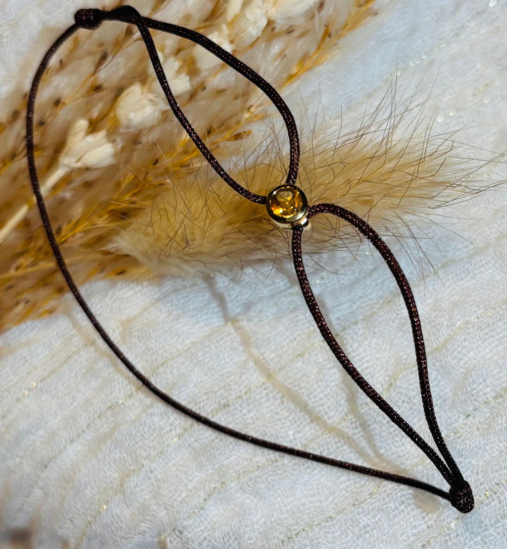 Bracelet en or 9 carats avec citrine sur cordon nylon réglable
