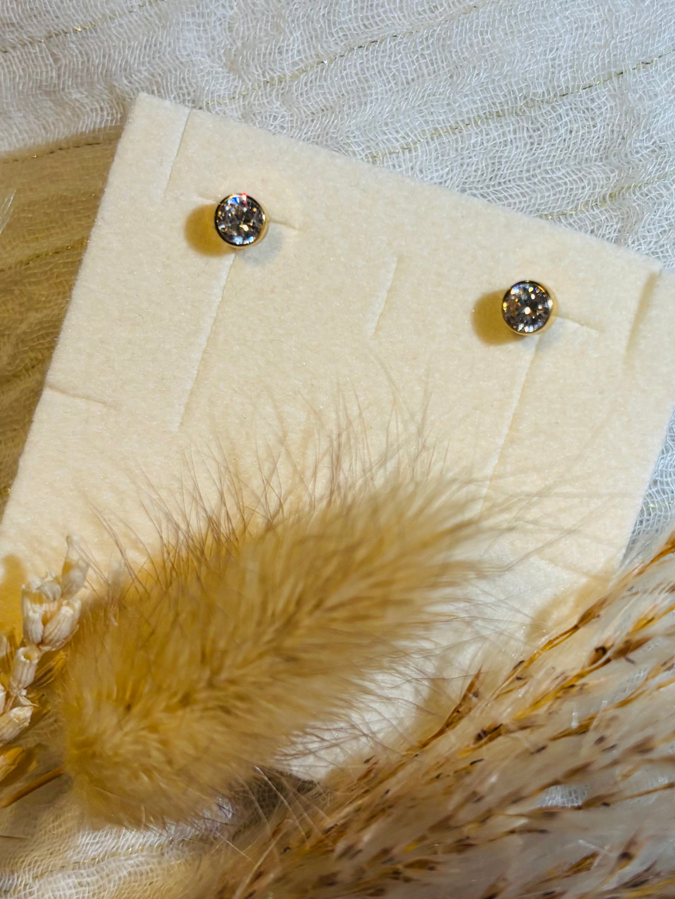 Boucles d’oreilles en or 18 carats (750/1000) avec oxydes de zirconium